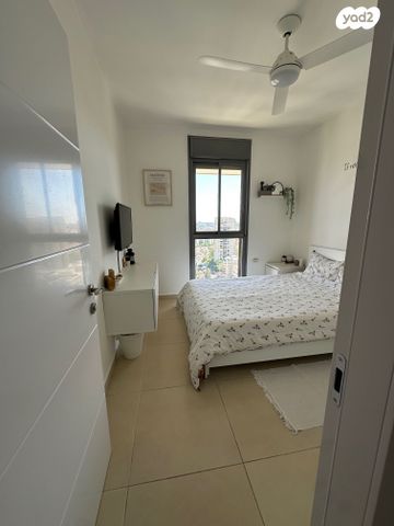 דירה, שלמה אלירז 1, רמב"ם, ראשון לציון