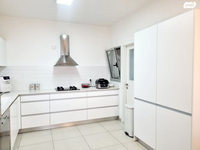 דירה, יפה נוף 19, בית אליעזר, חדרה