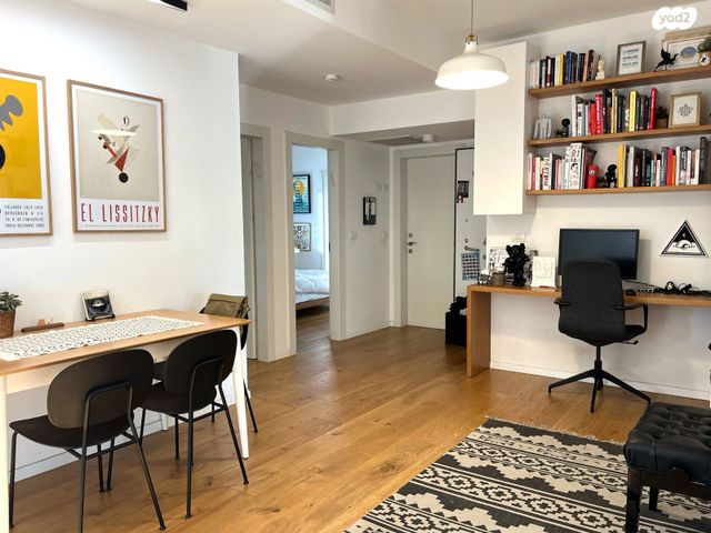 דירה, יואב 30, חרוזים, רמת גן