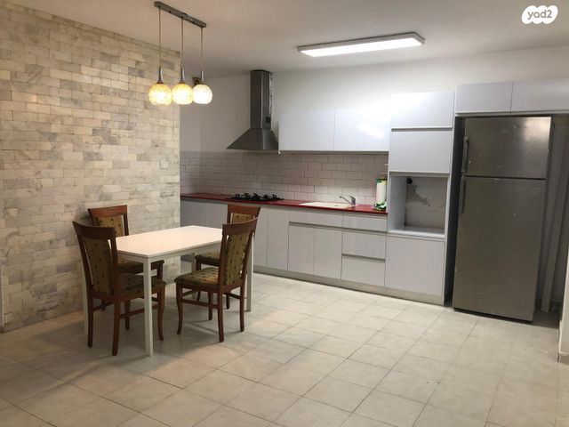 דירה, הזמיר 8, נהריה הירוקה, נהריה