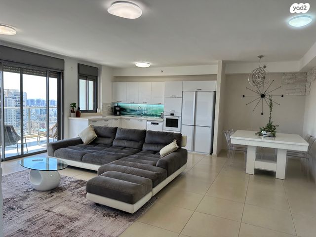 דירה, שלמה אלירז 1, רמב"ם, ראשון לציון