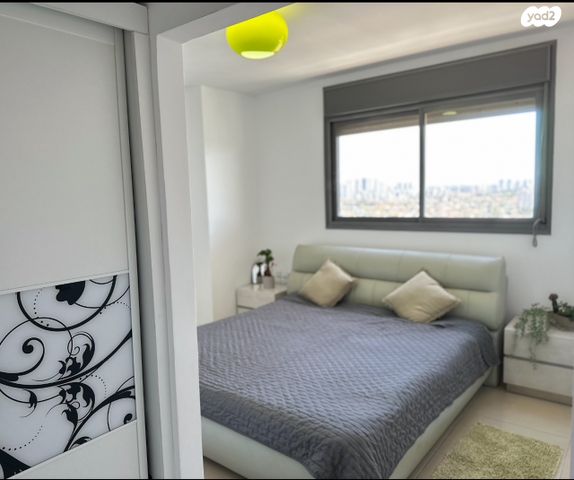 דירה, שלמה אלירז 1, רמב"ם, ראשון לציון