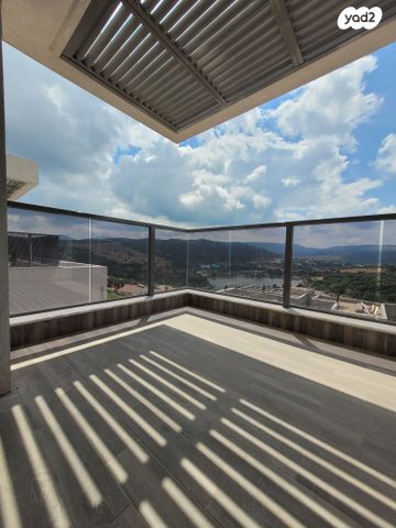 דו משפחתי, צורית 1, נוף האגם, מעלות תרשיחא