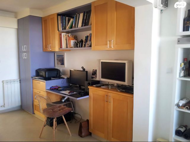 דירת גן, ארתור הנטקה 60, קרית היובל, ירושלים