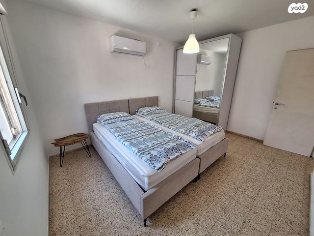 דירת גן, גלעד 1, אלון מורה, אלון מורה