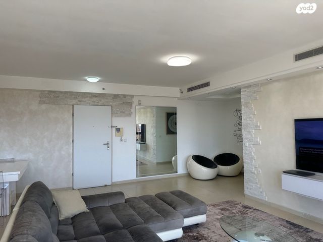 דירה, שלמה אלירז 1, רמב"ם, ראשון לציון