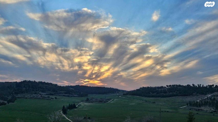 דו משפחתי, גבעות עדן, גבעות עדן, גבעות עדן
