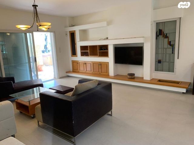 בית פרטי/ קוטג', סוסקין 18, עיר, מרכז העיר, נהריה