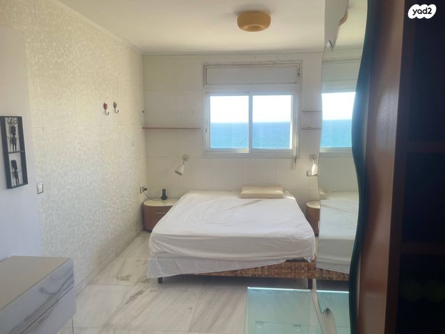 הרצל רוזנבלום 4