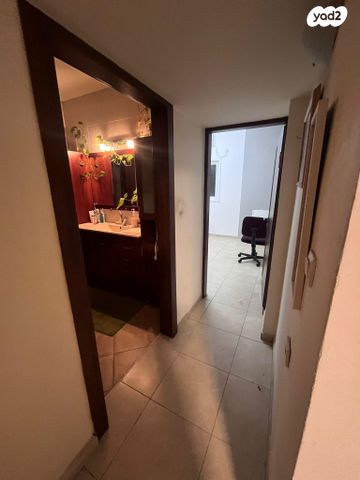 דירה, ש. בן ציון 46, ב' / צפון מערב העיר, רחובות