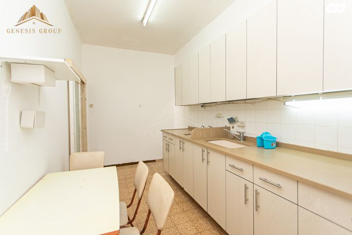 דירה, שדרות טרומפלדור, נווה שאנן, חיפה