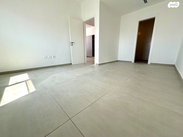 דירה, תרצה אתר, נווה זמר, רעננה