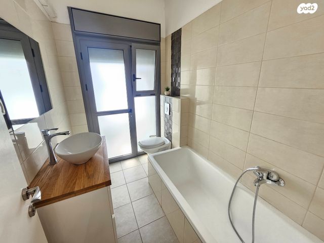 דירת גן, אנפה, סנסן, צור הדסה