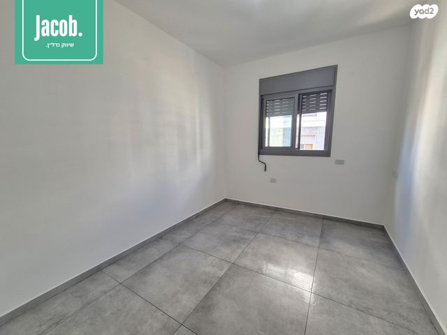 דירה, החותרים, טירת כרמל