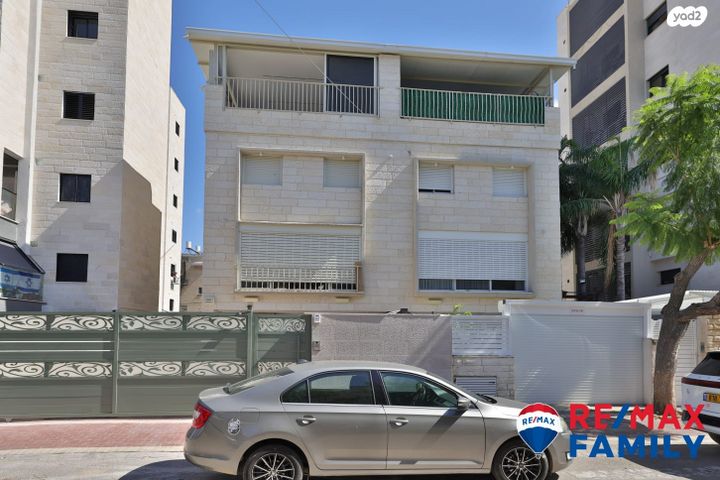 דו משפחתי, בנימין 2, מרכז העיר, סביניה, הוותיקה, קרית ביאליק