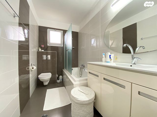 דירה, מנחם בגין, נווה גנים, קרית מוצקין