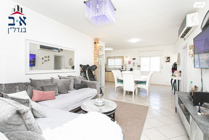 דירת גן, דרך צרפת, רמת שאול, חיפה