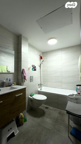 דירה, קלוזנר 11, לב העיר, בת ים