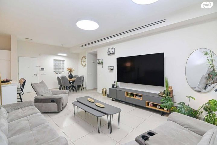 דירת גן, שניר 8, הפארק, חדרה