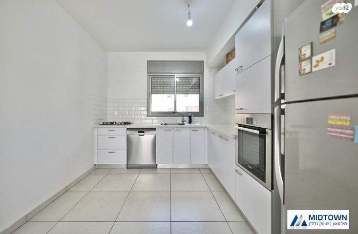 דירה, דוד זהבי, הזמר העברי, כפר סבא