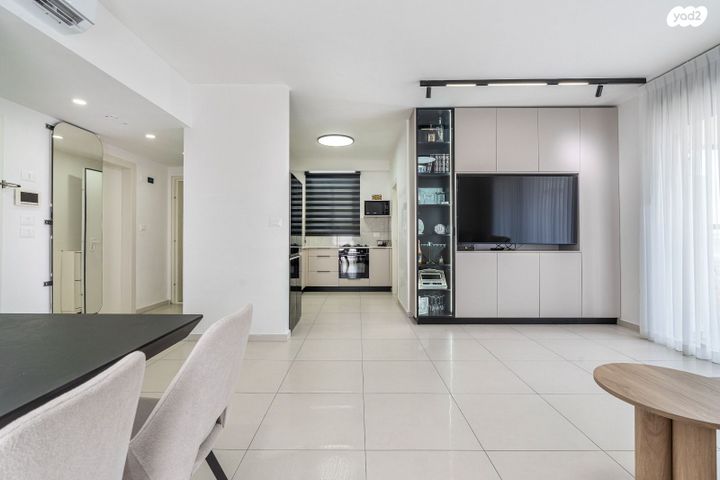 דירה, לבונה, אור ים, אור עקיבא