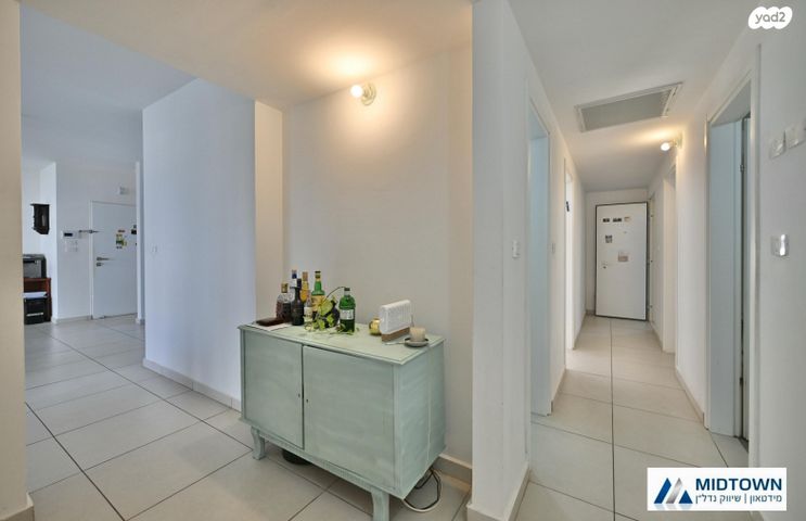 דירה, דוד זהבי, הזמר העברי, כפר סבא