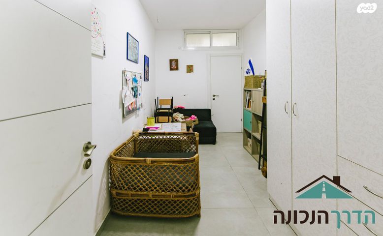 דירה, דוד וולפסון, רמז, מערב ותיק, ראשון לציון