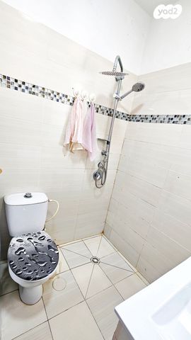 דופלקס, סמטת העלייה, בני עי''ש, בני עי"ש