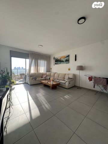 דירה, יצחק רגר 53, שכונה ב', באר שבע