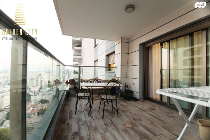 דירה, הרב קוק, נתניה