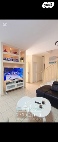 דו משפחתי, האלון, גבעת ארזים, שלומי