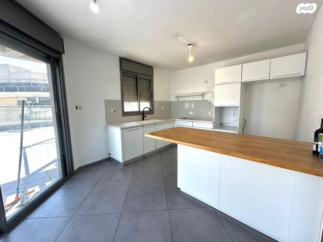 גג/ פנטהאוז, הרב טנא 5, באר שבע