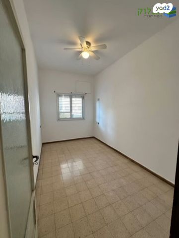 דירה, רמז, מערב ותיק, ראשון לציון