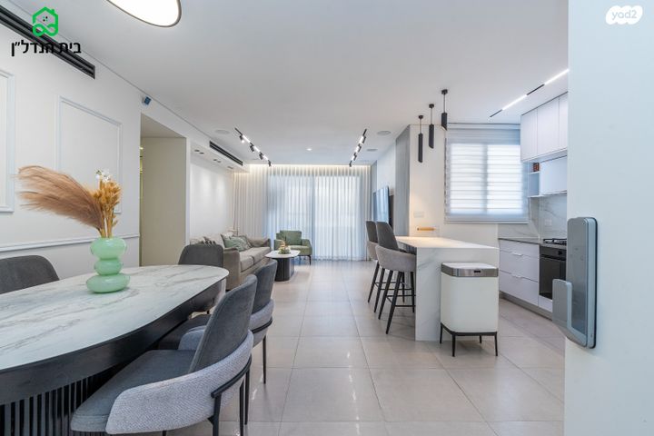 דירה, לבונה, אור ים, אור עקיבא