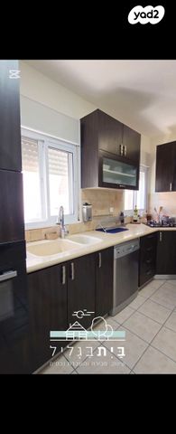 דו משפחתי, האלון, גבעת ארזים, שלומי