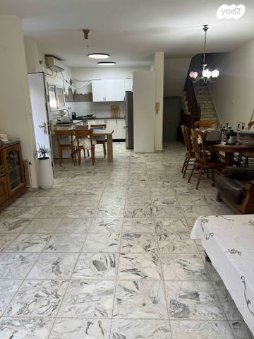 בית פרטי/ קוטג', הסנפיר, נווה ים, ראשון לציון