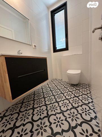 דירה, תרצה אתר, נווה זמר, רעננה