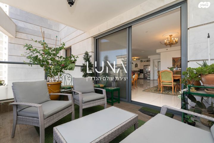 דירה, זלמן שז"ר 7, עיר ימים, נתניה