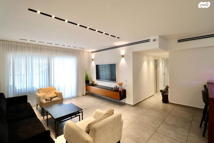 שדרות האלונים 