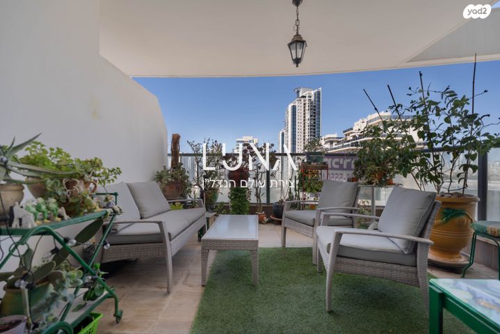 דירה, זלמן שז"ר 7, עיר ימים, נתניה