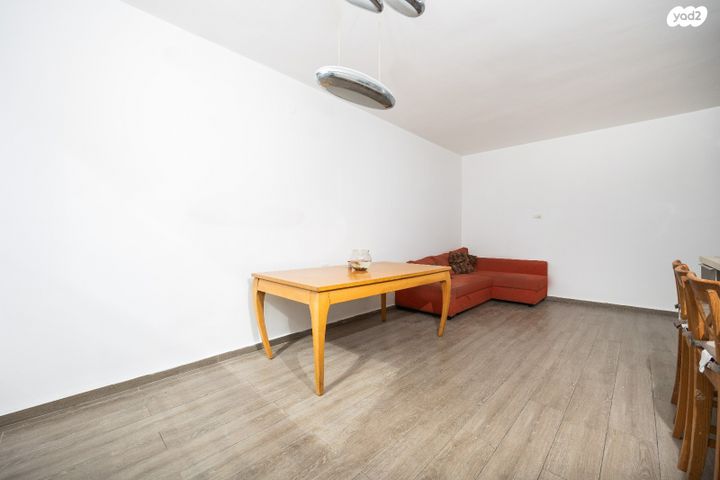 דירה, רבי טרפון, ירושלים