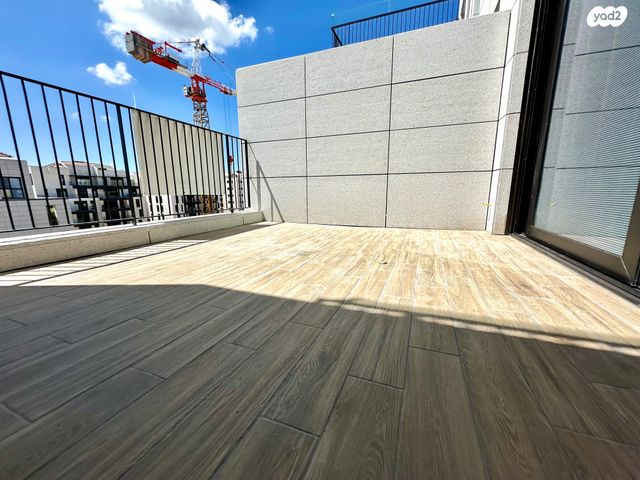 דירה, תרצה אתר, נווה זמר, רעננה