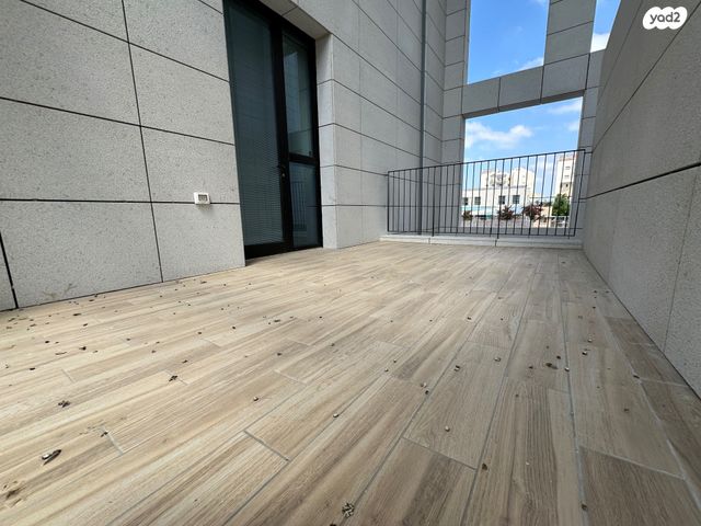 דירה, תרצה אתר, נווה זמר, רעננה