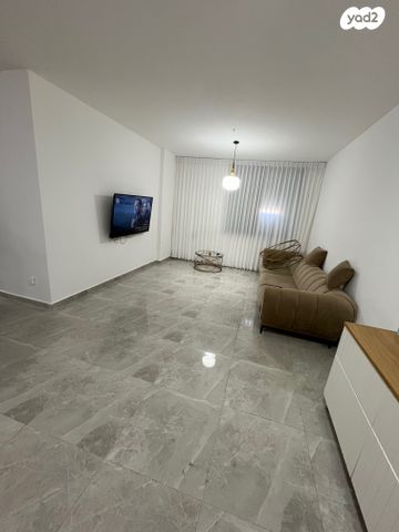 דירה, אביגדור המאירי, נווה זאב, נאות אילן, באר שבע