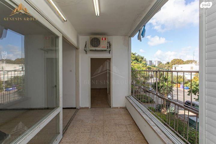 דירה, שדרות טרומפלדור, נווה שאנן, חיפה