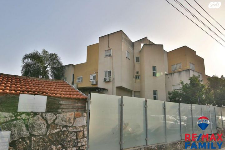 דירת גן, חפץ חיים 15, קרית אתא