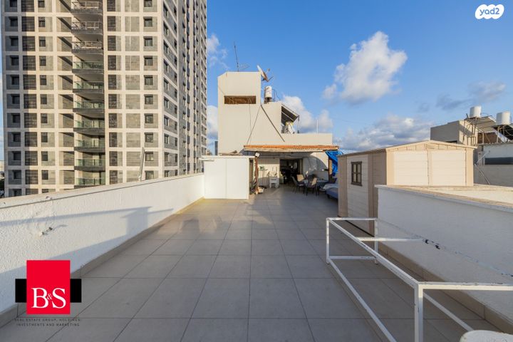 גג/ פנטהאוז, שדרות חיים וייצמן, צפון מזרח מרכז העיר, נתניה