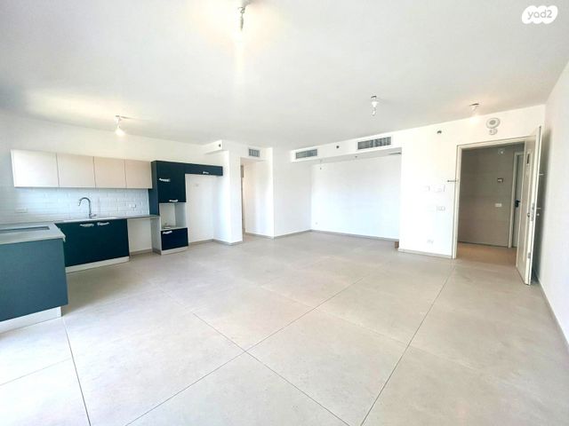 דירה, עזר וייצמן, מתחם 1200, הוד השרון