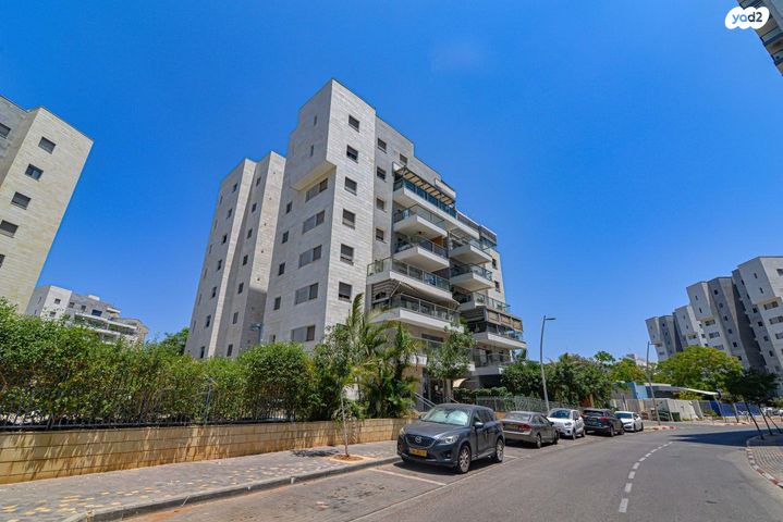 דירת גן, שניר 8, הפארק, חדרה