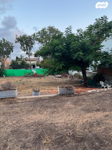 בית פרטי/ קוטג', דילה רינה יוסף 12, שיכון דן, נווה דן, תל אביב יפו